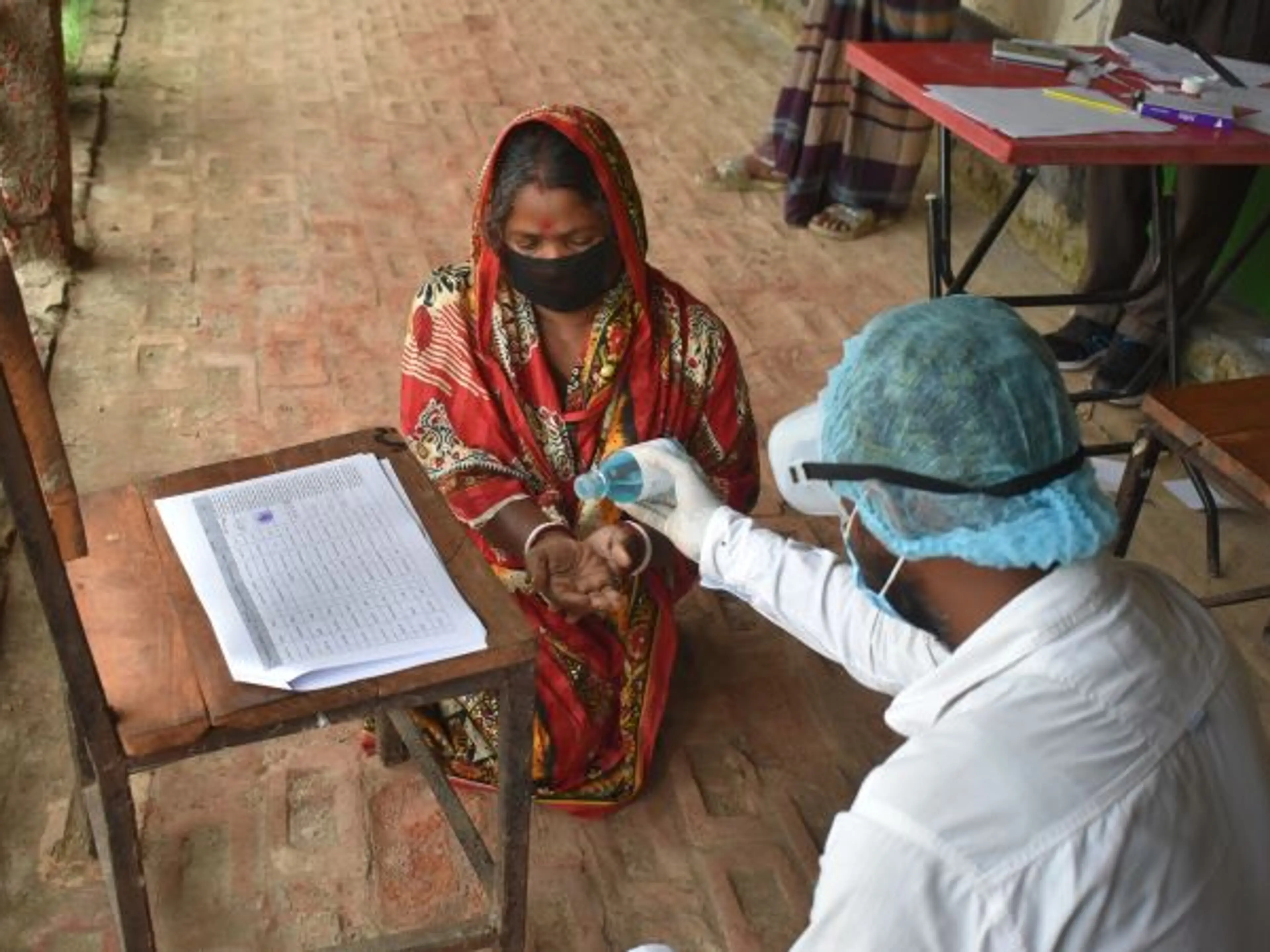 Asia - Bangladesh - Cash for vulnerable families affected by coronavirus
