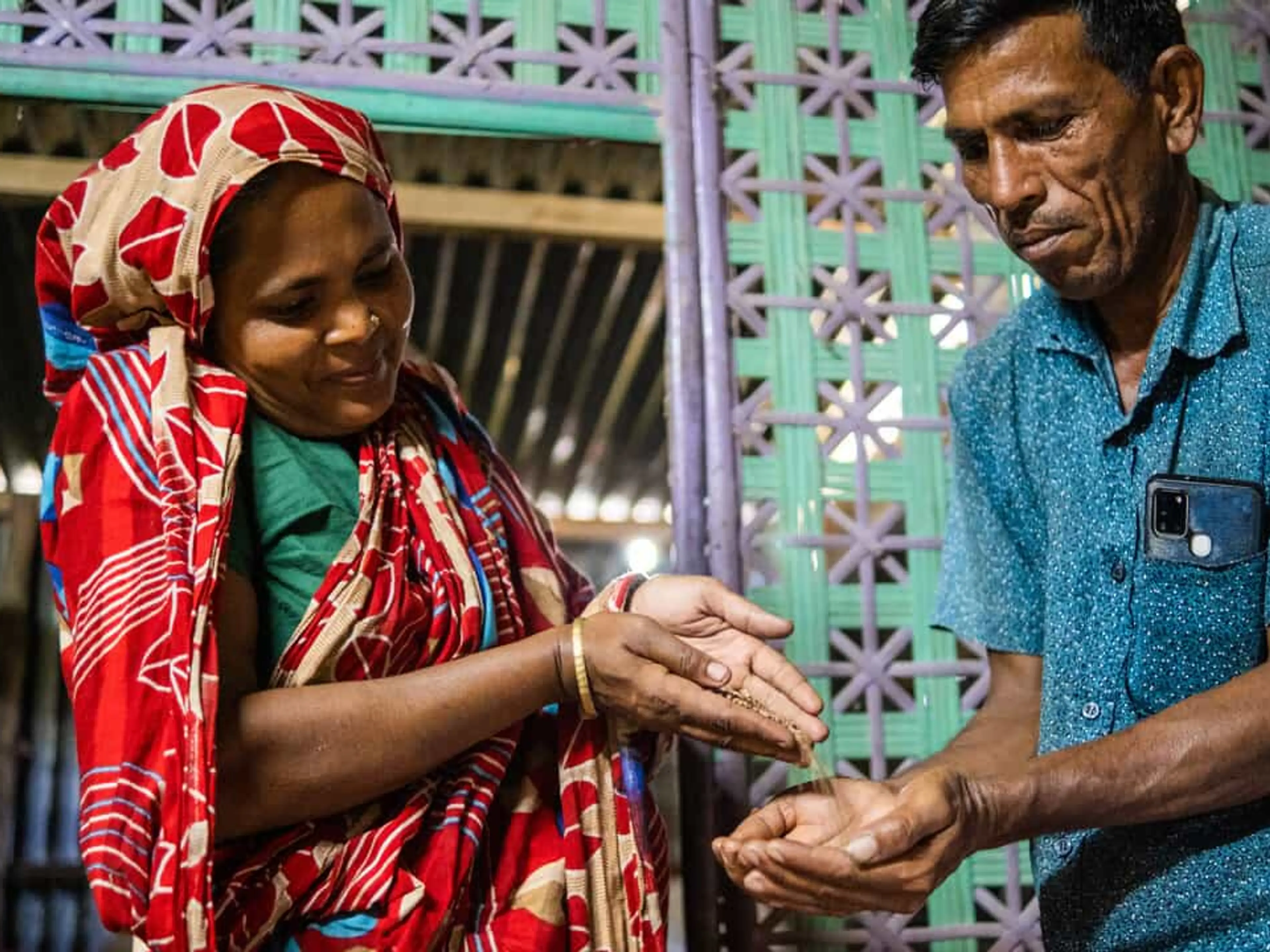 Asia - Bangladesh - Food - Salina and Mogibor holding seeds