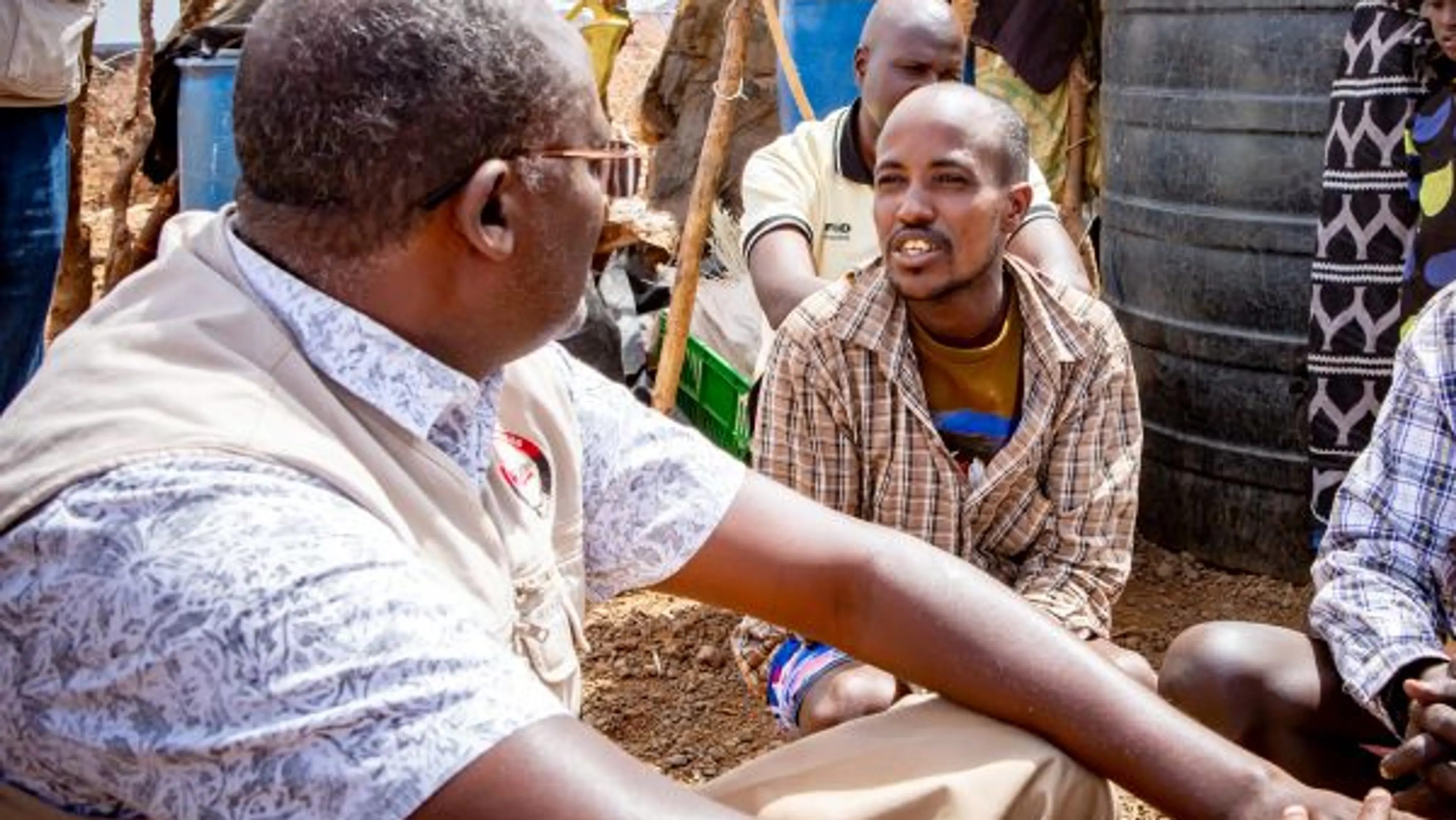 Africa - Kenya - World food crisis - Local expert in village