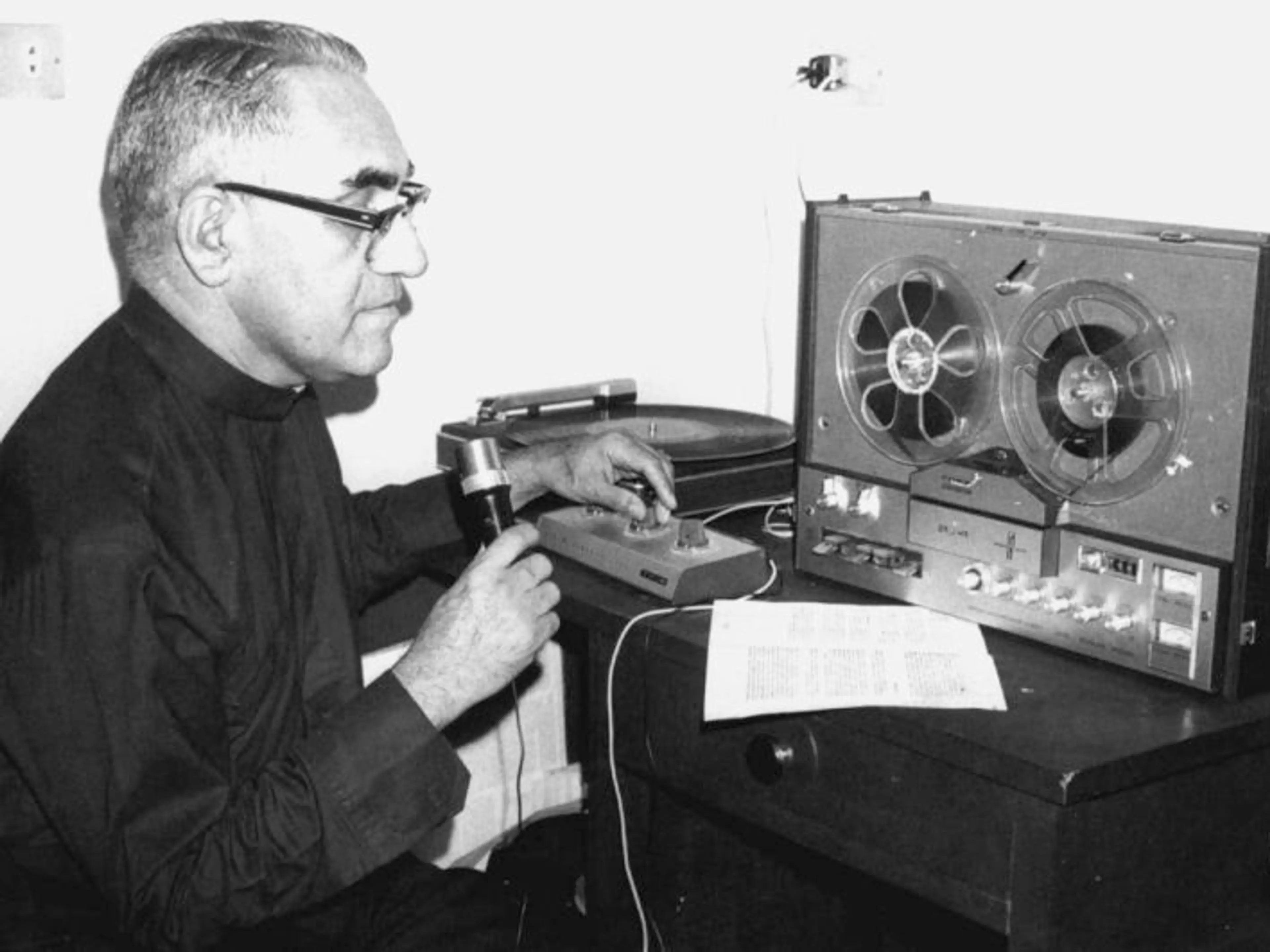 Oscar Romero broadcasting his sermon by radio