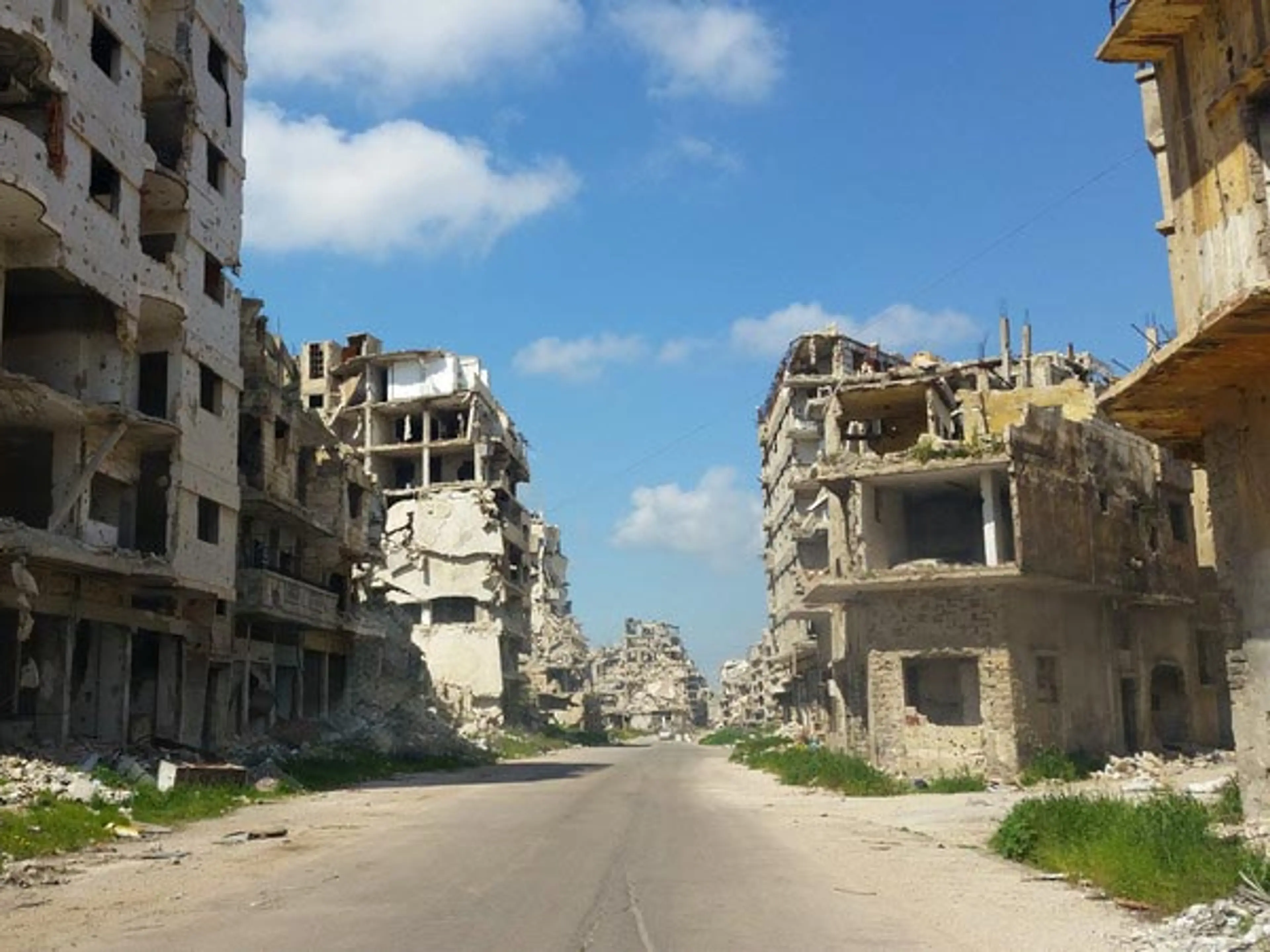 Asia - Syria - Homs street devastated by war.jpg