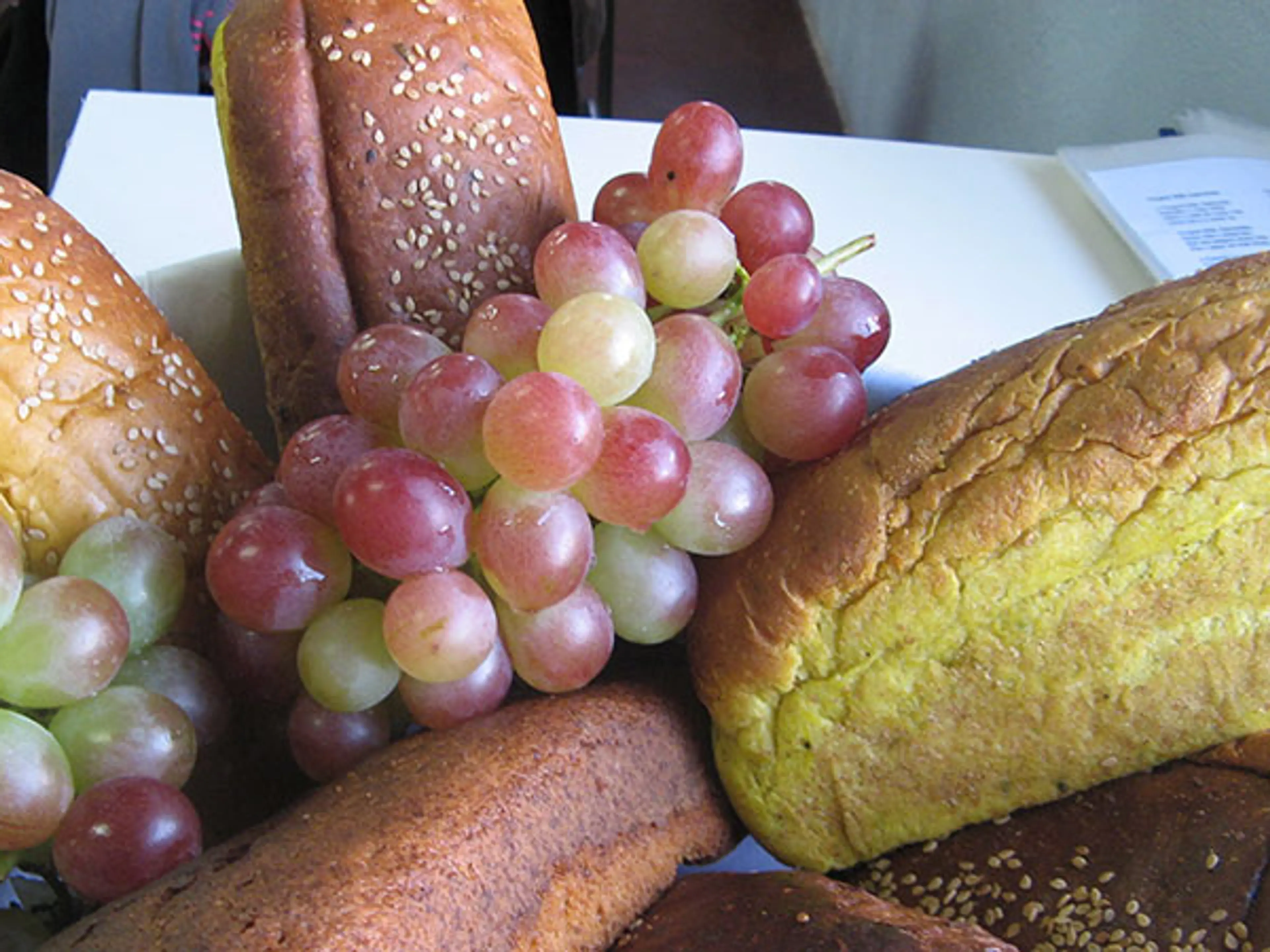 bread and grapes